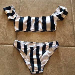 Off the shoulder bikini set